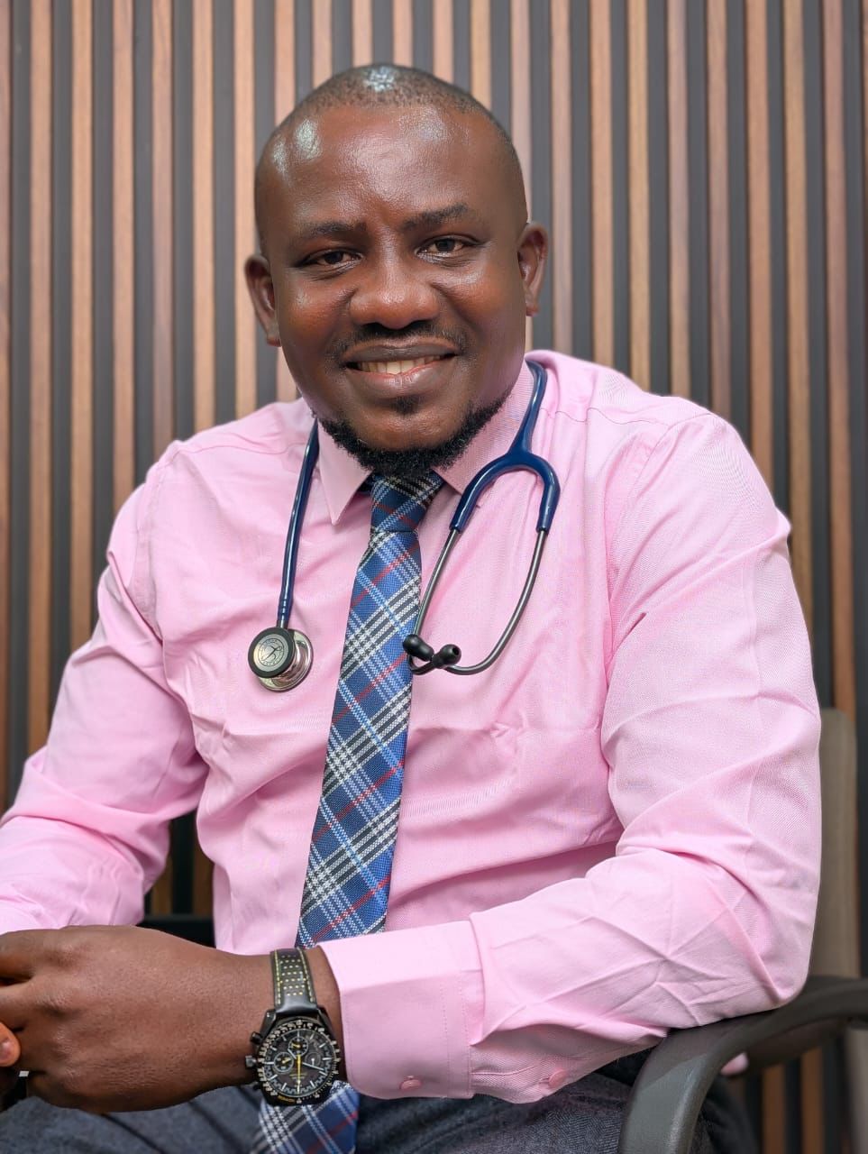 Dr Waheed Awonuga